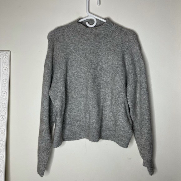 H&M GREY WOOL TURTLENECK SWEATER - Picture 2 of 2